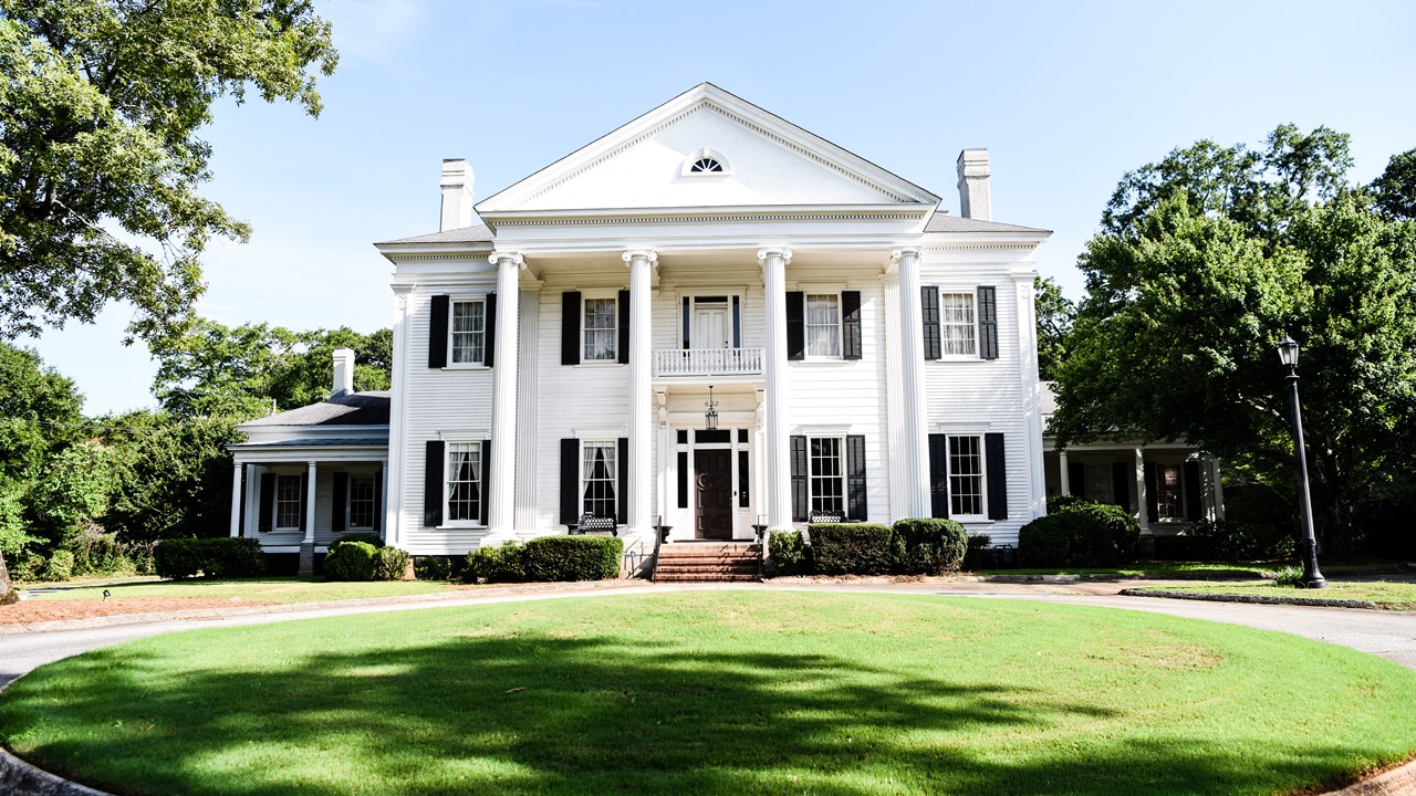 The Bailey Tebault House