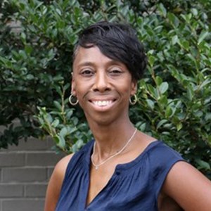 Photo of Dawn Mann