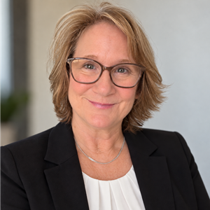 Photo of Leslie Miller