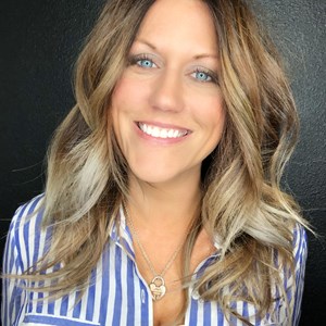 Photo of Amy Newsom