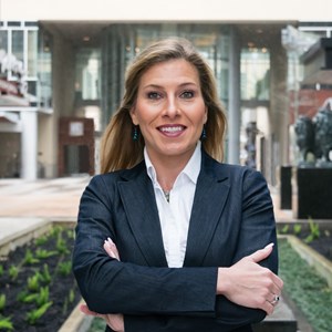 Photo of Cynthia Bratton