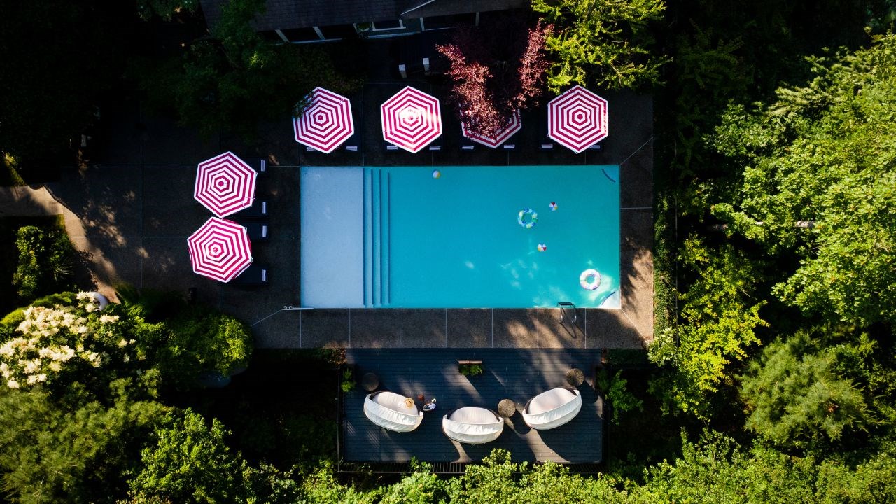 Hidden Pond Family Lodge Pool