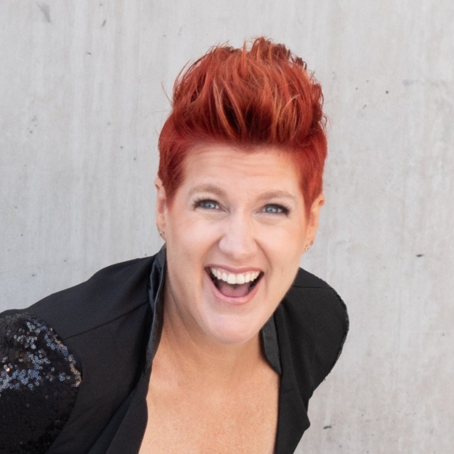 Anne Bonney Headshot