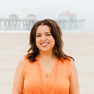 Photo of Sophia Valdivia