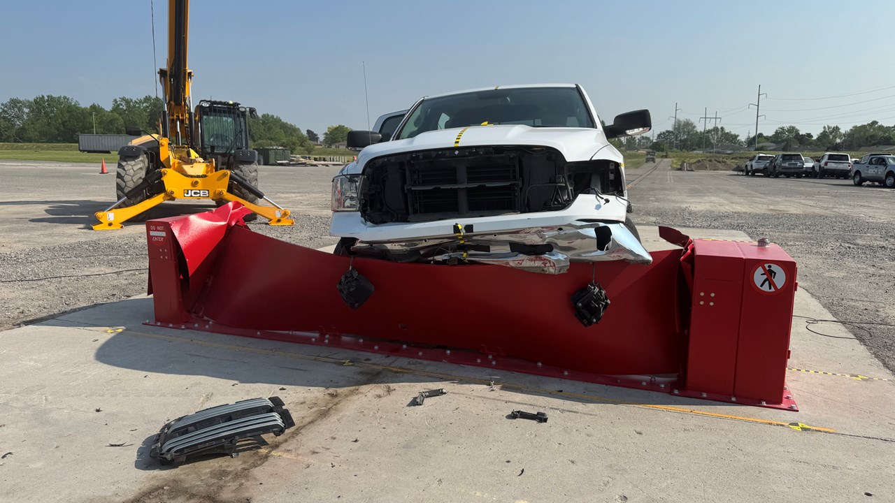 Plate Barrier Gate Crash Test