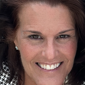 Photo of Nancy Lee