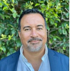 Photo of Luis Mendez