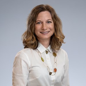 Photo of Laura Macneil