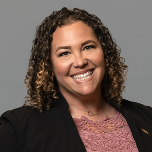 Photo of Lauren Nelson
