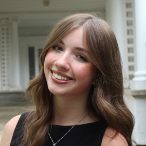 Ella Schmidt