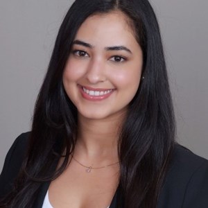 Photo of Alexa Alvarez DO