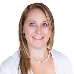 Photo of Amy Harlow MD