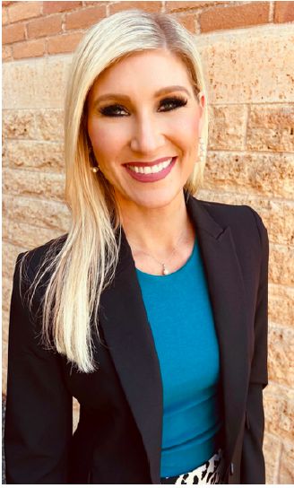 color headshot photo of Samantha Steinman