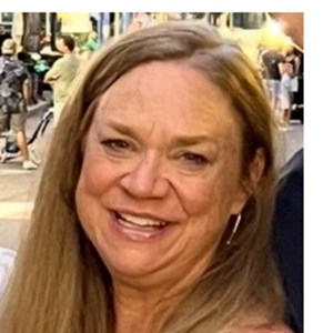 Photo of Janine Carruthers