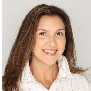 Kelly La Belle-Lewis