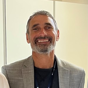 Dean J Kapsner