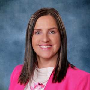 Photo of Kelly Hon