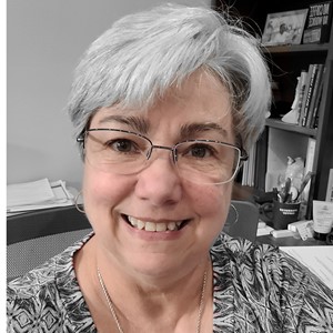 Photo of Elizabeth Drake