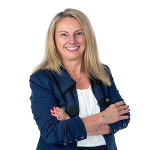 Photo of Betsy Maples