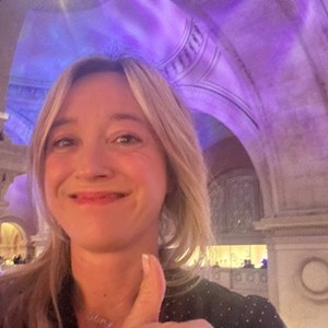 Yvonne-Nicole Maisel de St. Croix