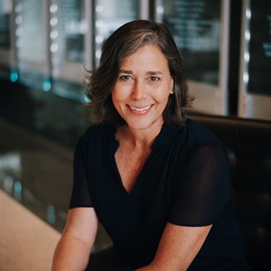 Photo of Tracy Edgerton
