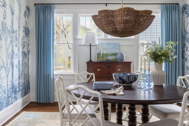 A dining room with a table and chairsAI-generated content may be incorrect.