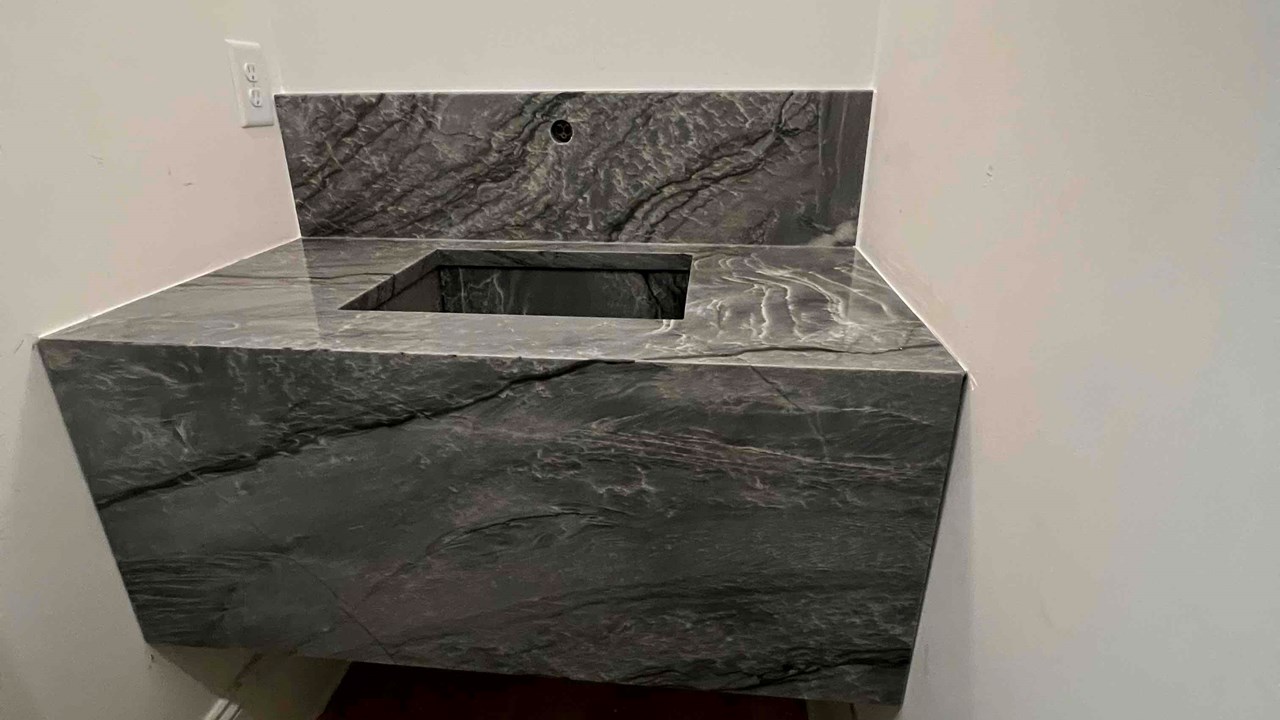 Integrated sink and vanity