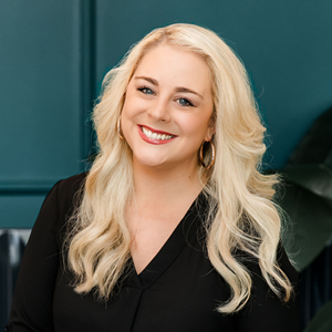 Photo of Gabrielle Mills