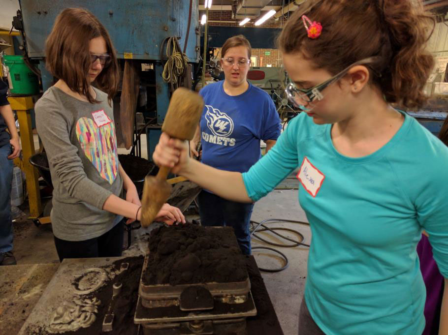 girls making a mold