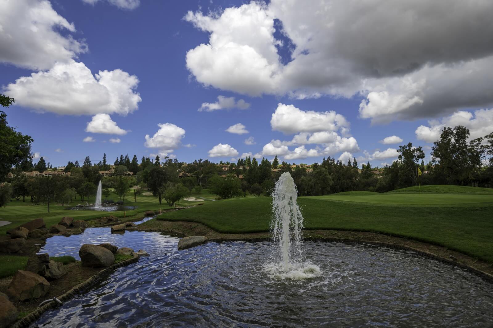 Rancho Bernardo Inn resort grounds
