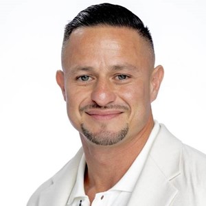 Photo of Christopher Leiva