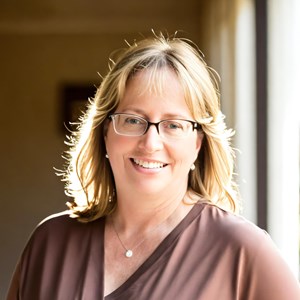 Michelle Shea headshot
