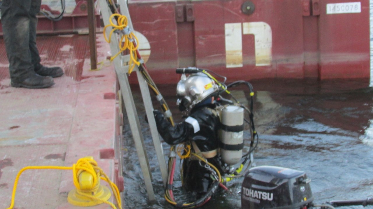 Commercial Diver Mixed Gas Diving Operations