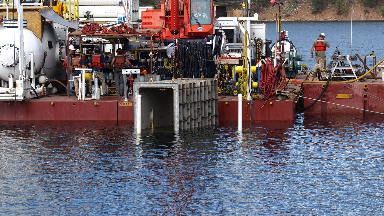 Saturation Diving New Spool Piece Installation