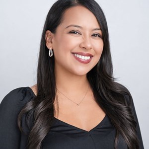 Photo of Vivian Reliz