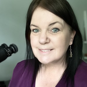 Photo of Nicola Parry BSc (Hons), MSc, BVSc (Hons), DACVP (Anatomic), FRCVS