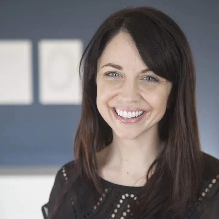 Joanie Tobin headshot