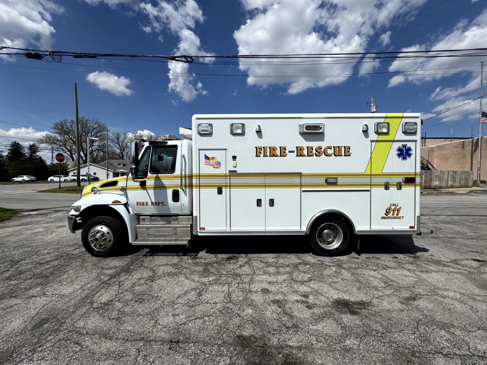 Profile view of 2007 4300 Series Ambulance