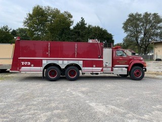 1995 Ford FT800 Fire Truck