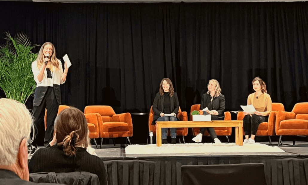 Rachel Dreskin, Julie Emmett, Shannon Weis, and Linette Kwon