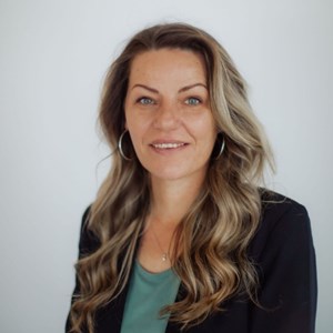Photo of Lisa Urban