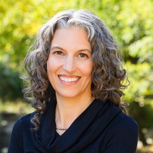 Photo of Sarah Scheckter