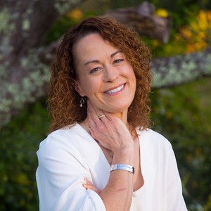 Photo of Anya Genieser-DeRosa