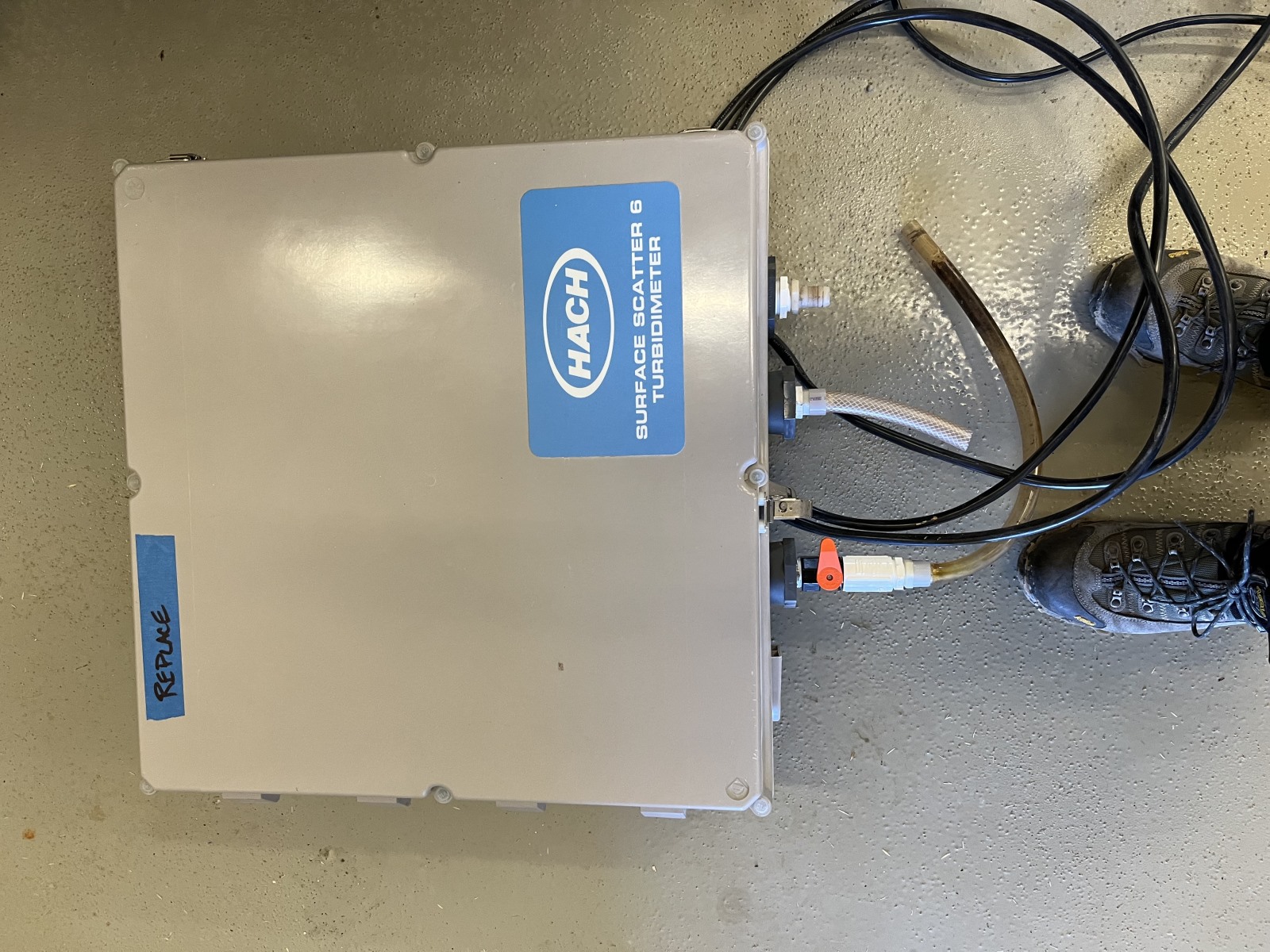 Hach 1900 WPC particle counter equipment