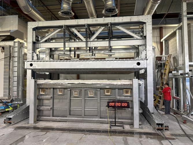 Floor furnace test apparatus, front view