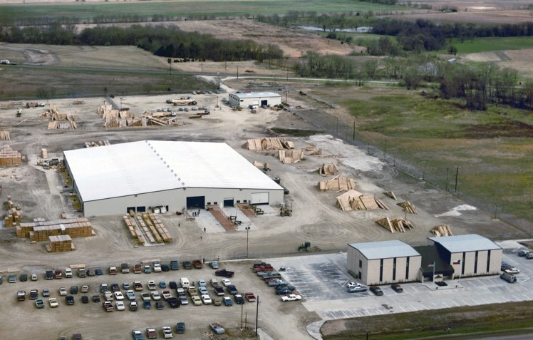 The Whatley’s state-of-the-art Mabank truss manufacturing facility, circa 1985.