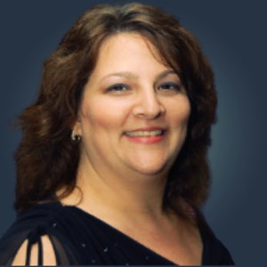 Photo of Erin Lecuyer
