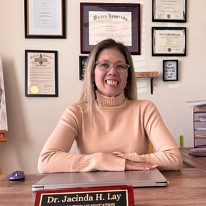 Jacinda Lay