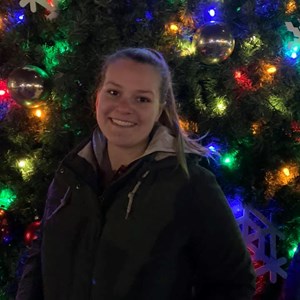Photo of Sarah Dennis