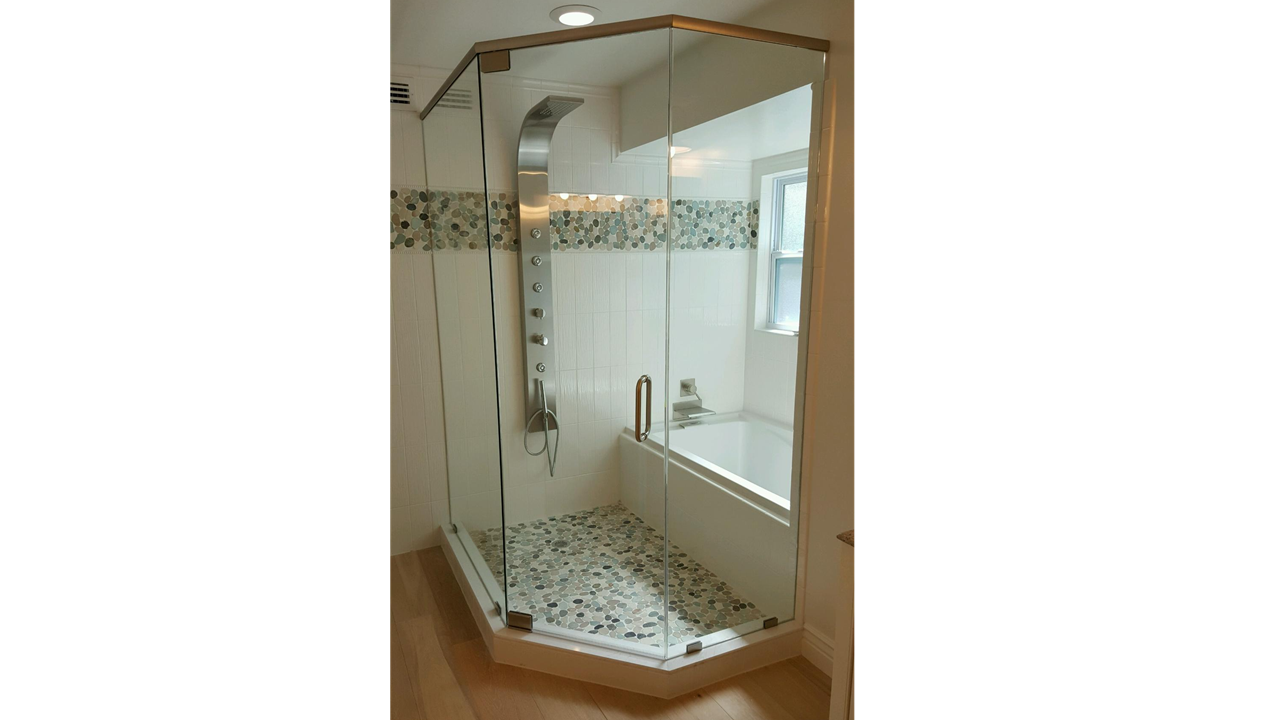 Neo-angle Shower + Tub Enclosure